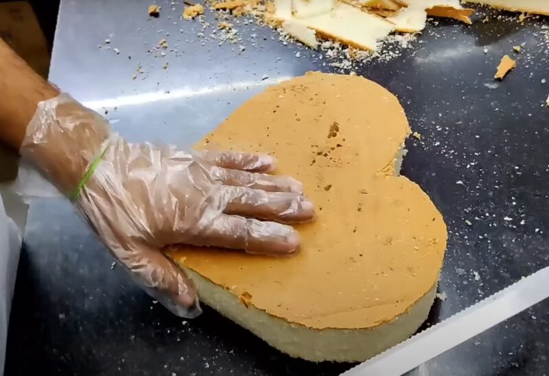 heart shape cake